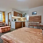 Apartmanhotel Anna 3*