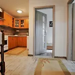 Anna Apartmanhotel 3*