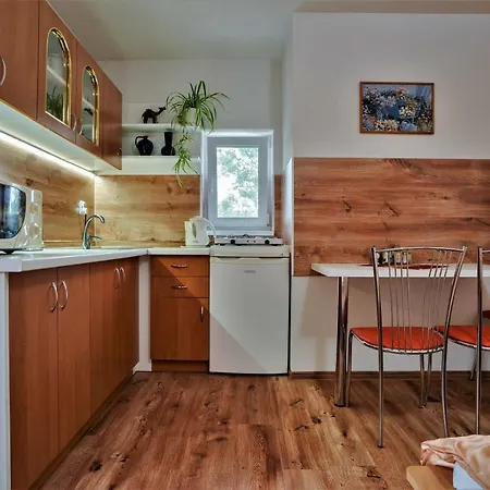 Anna شقة فندقية 3*