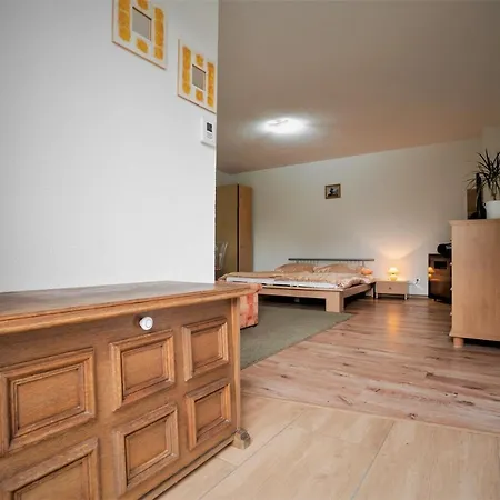 Anna شقة فندقية 3*